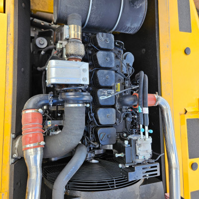 SINOMACH ZG 3210-9D — гусеничный экскаватор. Не только для копания.